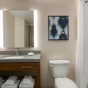 Queen Studio Roll Shower Disability Access Non-Smoking